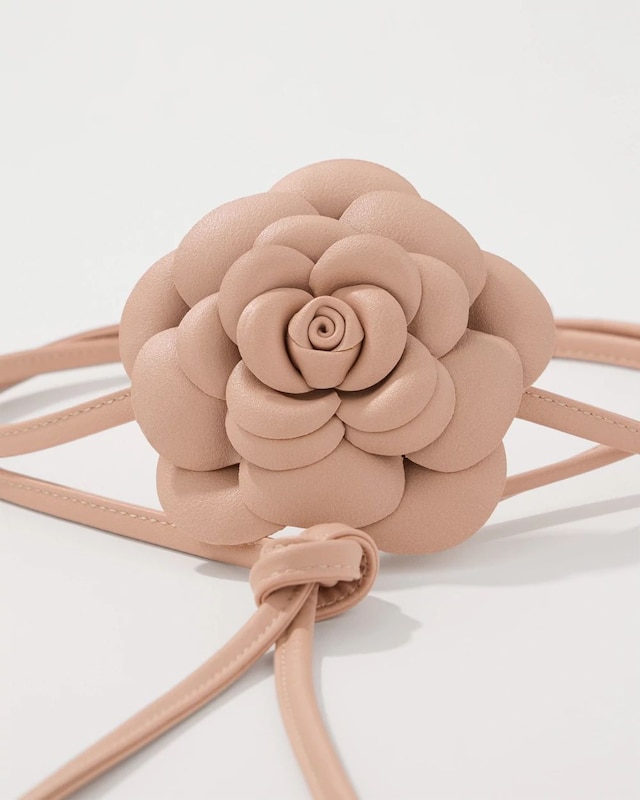 WHBM_3D_20Flower_20Obi_20Belt_570408311_NEU001715_TT_ALT_202.jpeg