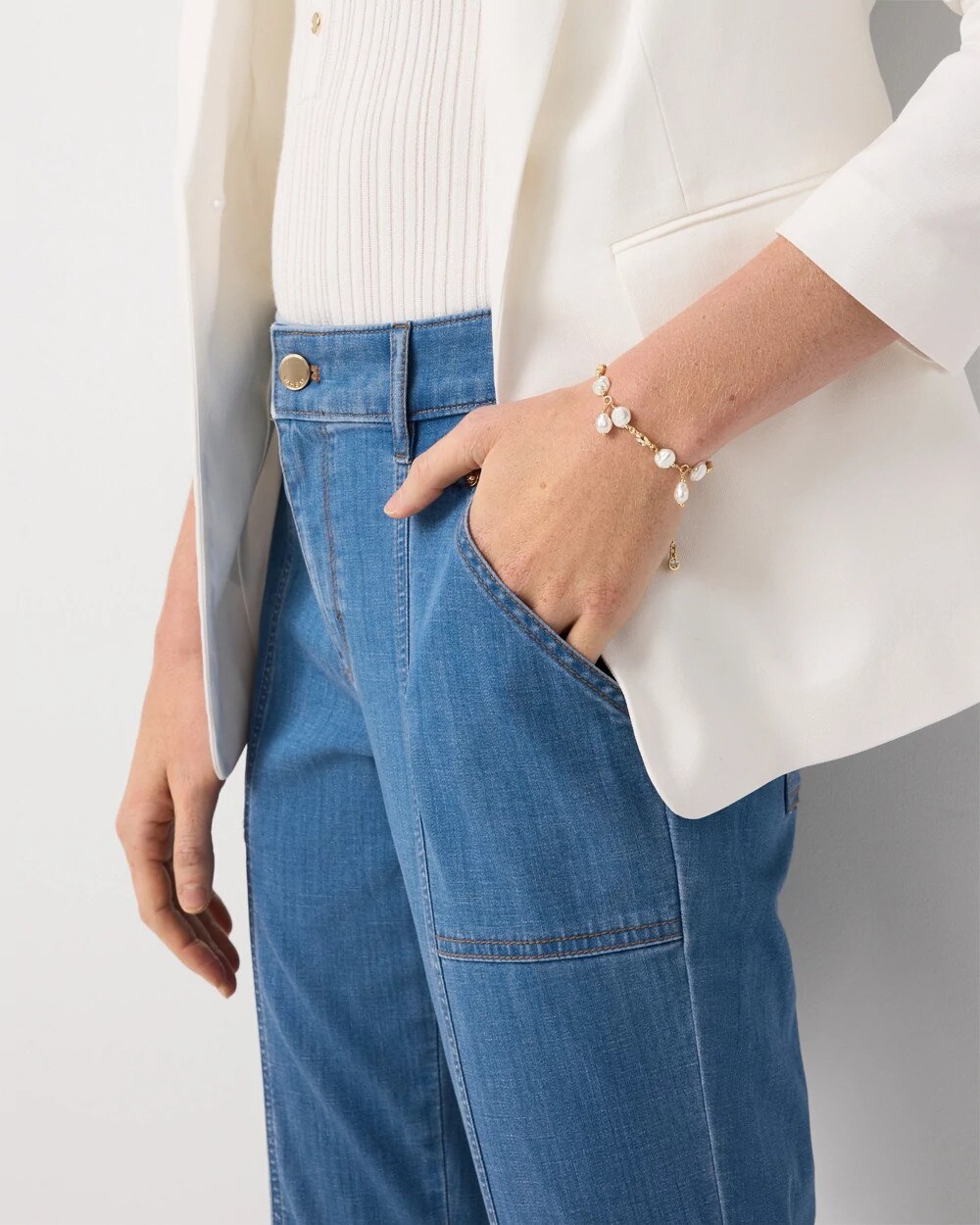 WHBM_BR20Gld20Pearl20Chain_570414200_TAN000932_OF_MAIN-1.jpeg