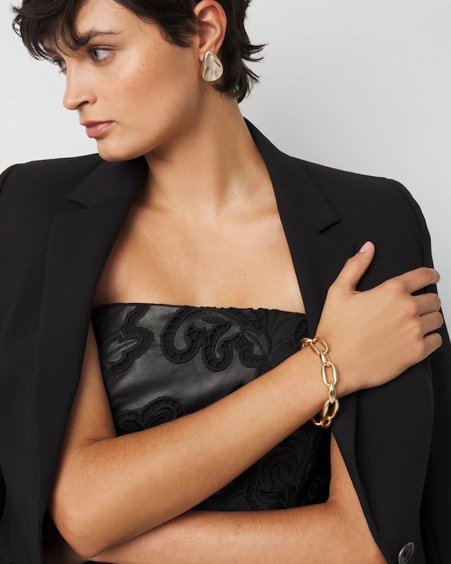 WHBM_BR_20Matte_20Gld_20Pillowy_20Link_570403471_TAN000932_OF_MAIN.jpeg