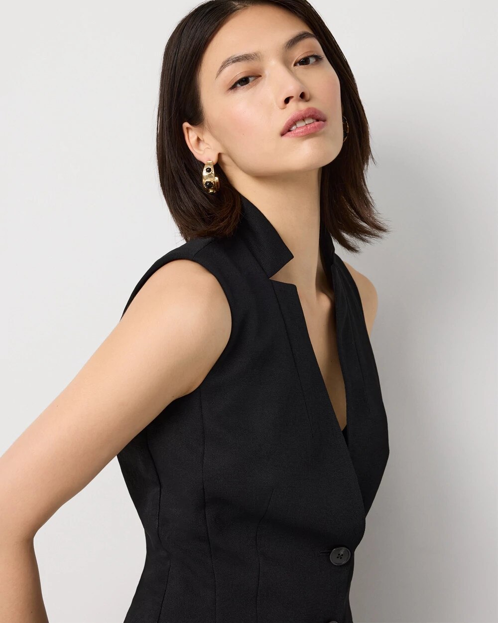 WHBM_Button20Front20Vest_570410605_BLK000001_OF_ALT202.jpeg