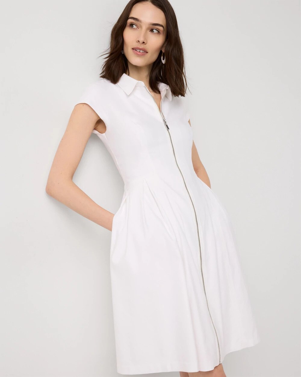 WHBM_CS20FNF20Zip20Front20Mini_570411940_WHT000100_OF_ALT201.jpeg