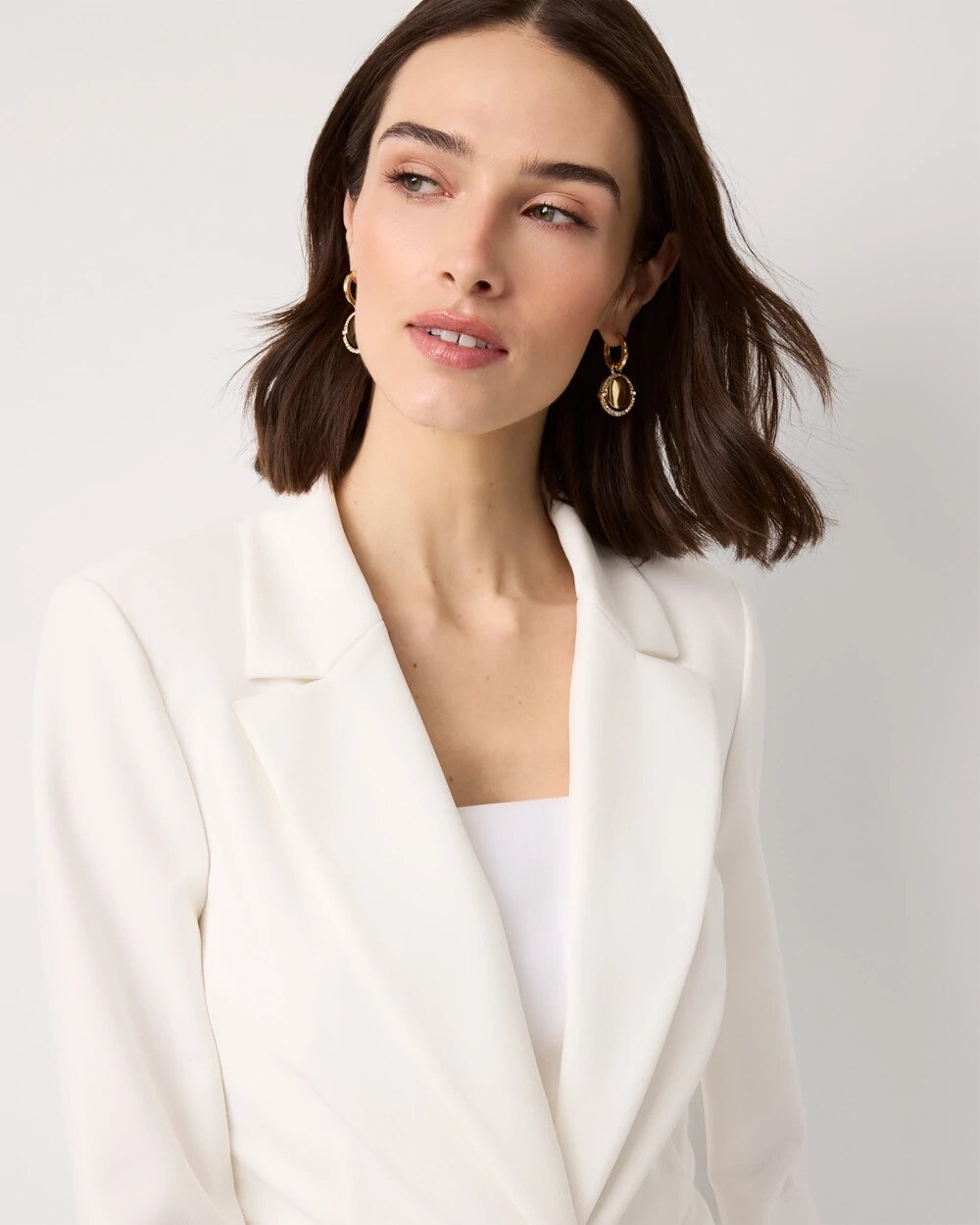 WHBM_Crepe20Blazer_570405876_IVO000190_OF_ALT202.jpeg