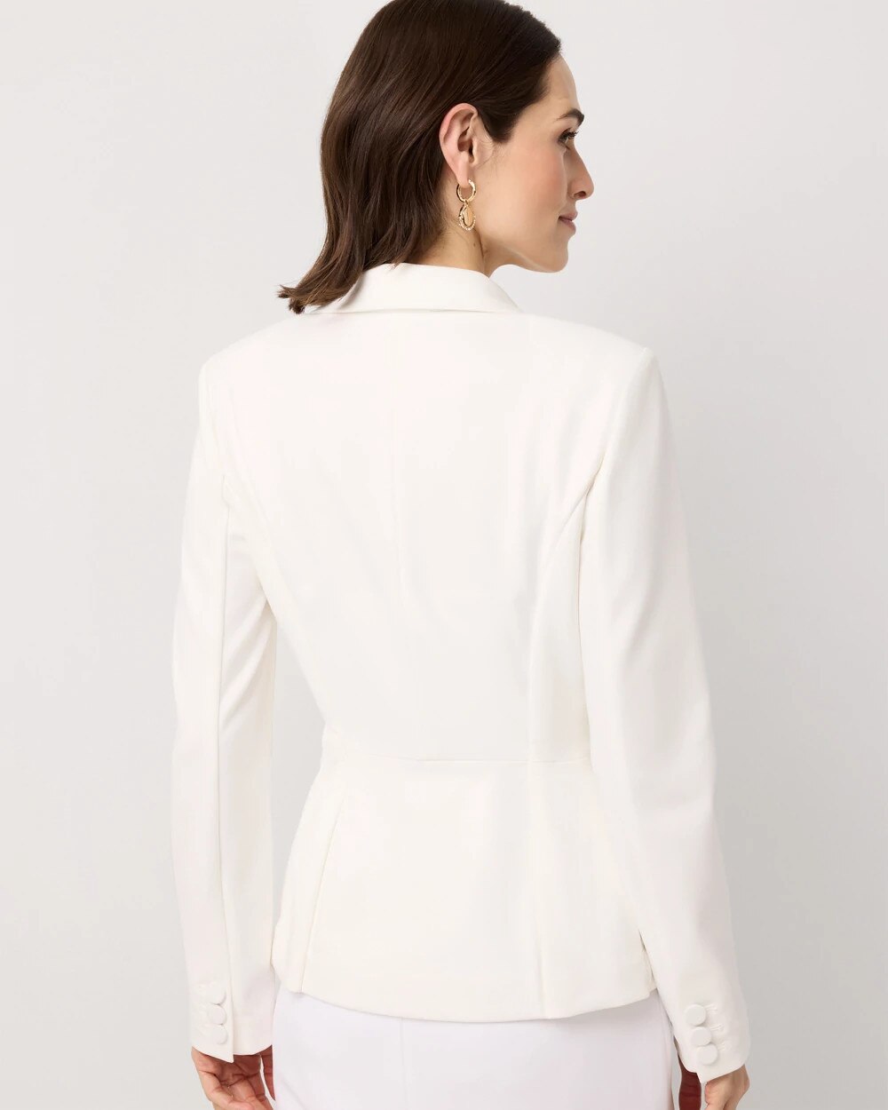 WHBM_Crepe20Blazer_570405876_IVO000190_OF_ALT203.jpeg