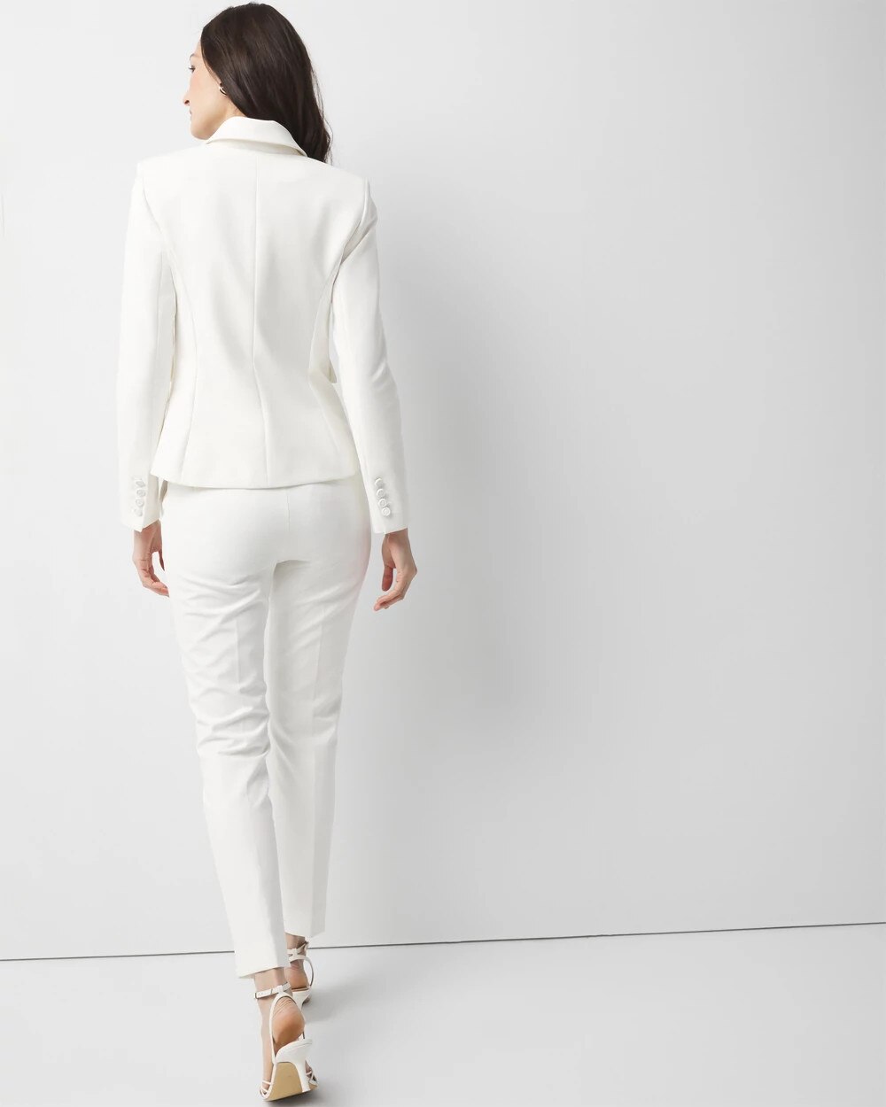 WHBM_DBL20Button20Studio20Blazer_570388547_IVO000190_OF_ALT203.jpeg