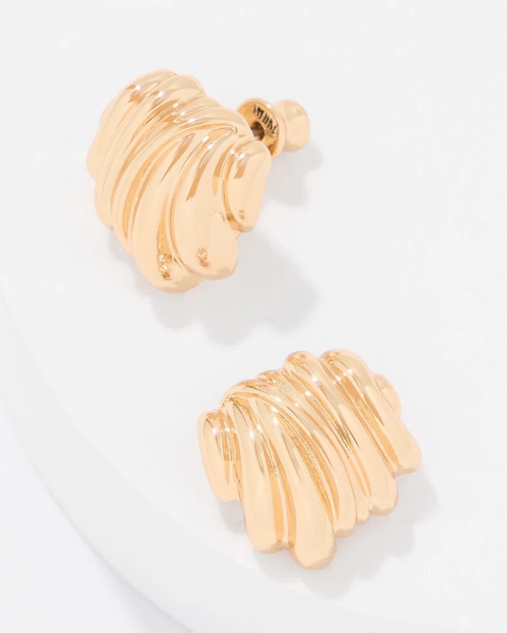 WHBM_ER20Gld20Sculpt20Knot20Stud_570409890_TAN000932_TT_ALT201.jpeg