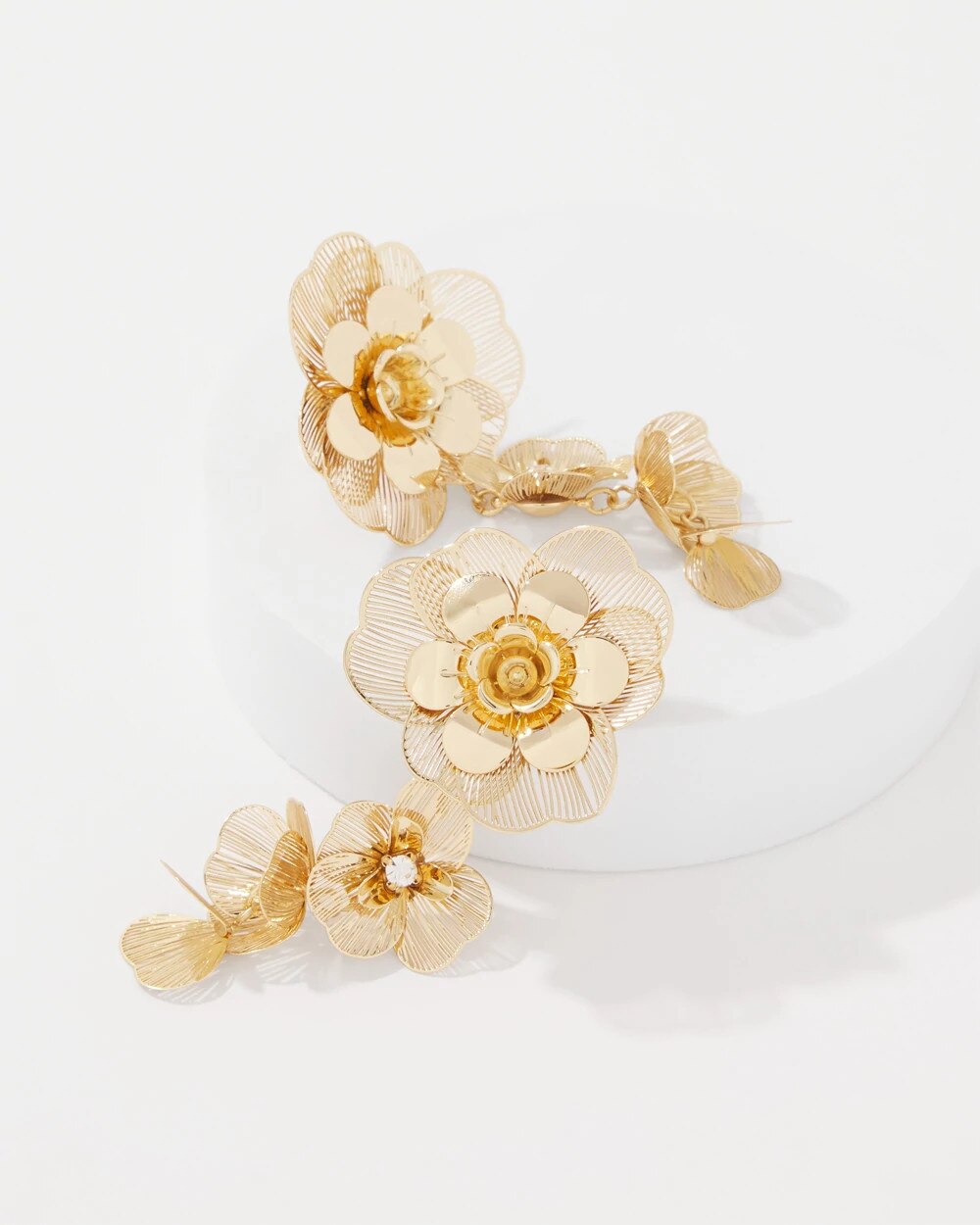 WHBM_ER20Gld20Sculpted20Floral_570403475_TAN000932_TT_ALT202.jpeg
