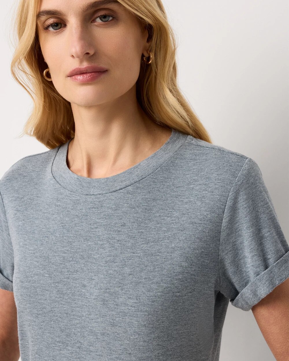 WHBM_Easy20Crew20Neck20Tee_570408602_BLU006840_OF_ALT202.jpeg