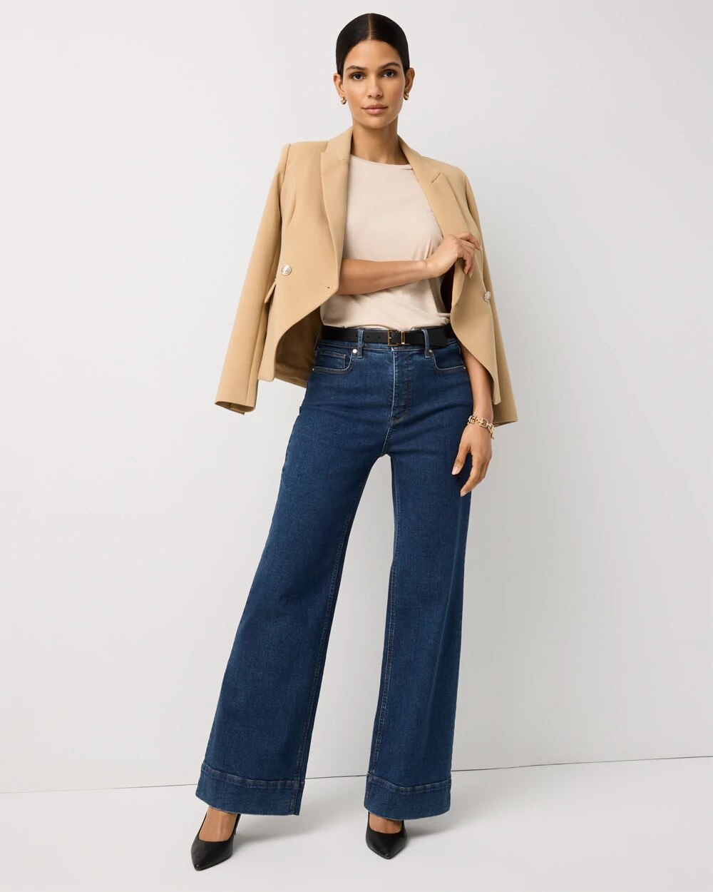 WHBM_Easy20Crew20Neck20Tee_570408603_PNK007348_OF_ALT201.jpeg