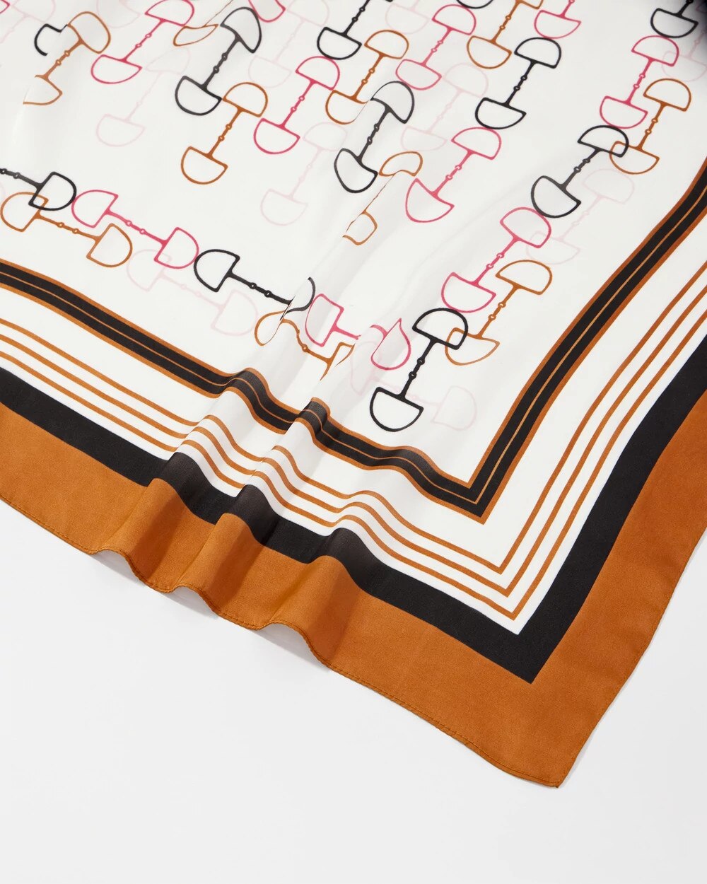 WHBM_Heritage20Bit20Square20Scarf_570404525_NEU007393_TT_ALT202.jpeg