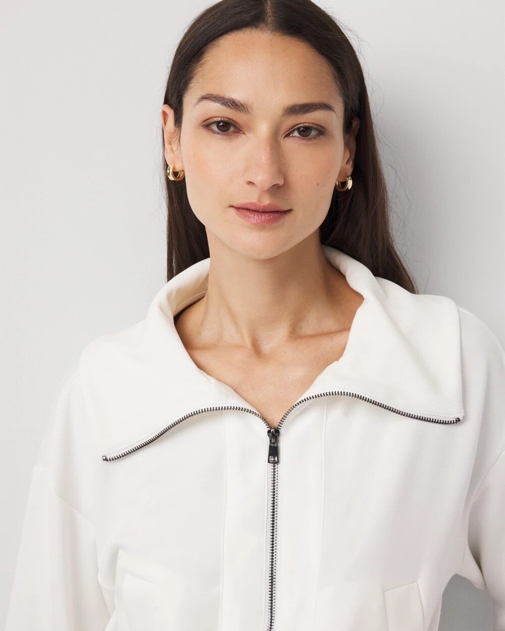 WHBM_LS20Collared20Rib20Trim20Zip_570413700_IVO000190_OF_ALT205.jpeg