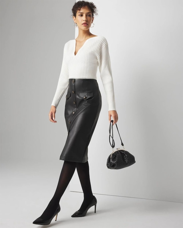 WHBM_LS_20Rib_20Sweetheart_20Nk_20PO_570376453_IVO000190_OF_ALT_201.jpeg
