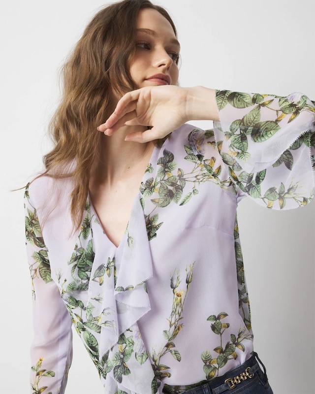 WHBM_LS_20Romantic_20Flounce_20Bls_570386996_PRP006612_OF_ALT_202.jpeg