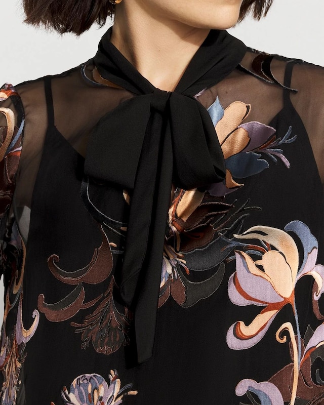 WHBM_LS_20Silk_20BO_20Blouse_570394725_BLK007096_OF_ALT_202.jpeg