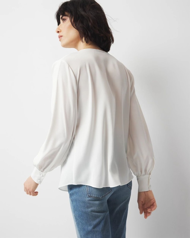WHBM_LS_20Tie_20Nk_20Ruffle_20Blouse_570383929_IVO000190_OF_ALT_203.jpeg