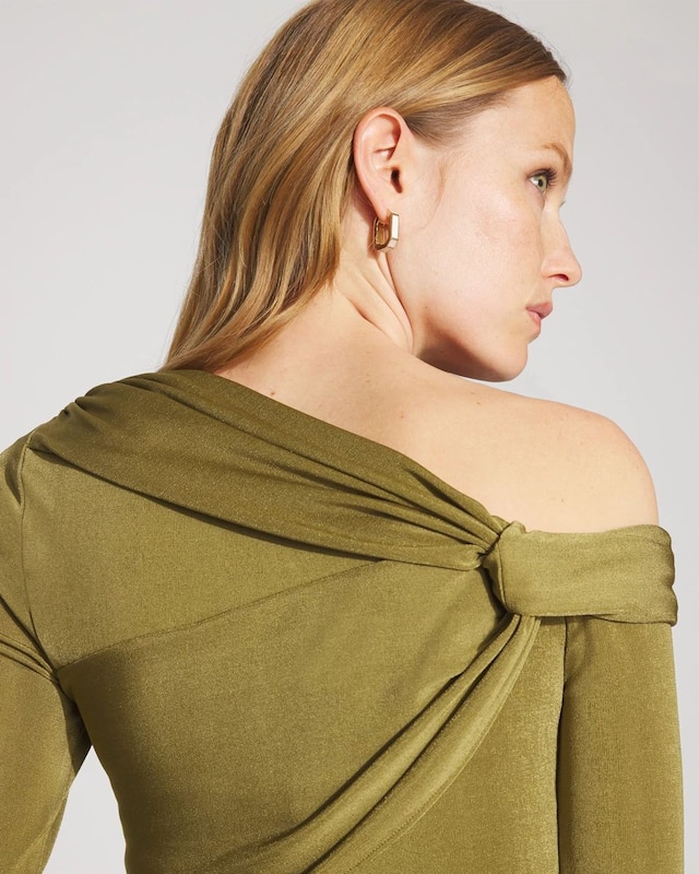 WHBM_LS_20Twisted_20Top_570393311_GRN006845_OF_MAIN.jpeg