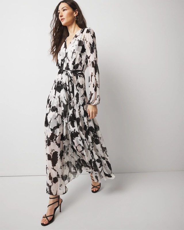 WHBM_LS_20Vnk_20Chiffon_20Maxi_570385134_IVO006610_OF_MAIN.jpeg