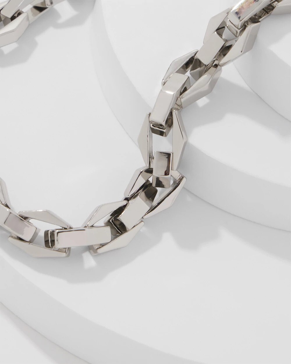 WHBM_NK20Slvr20Bold20Chain20SS_570403196_GRY000930_TT_ALT202.jpeg