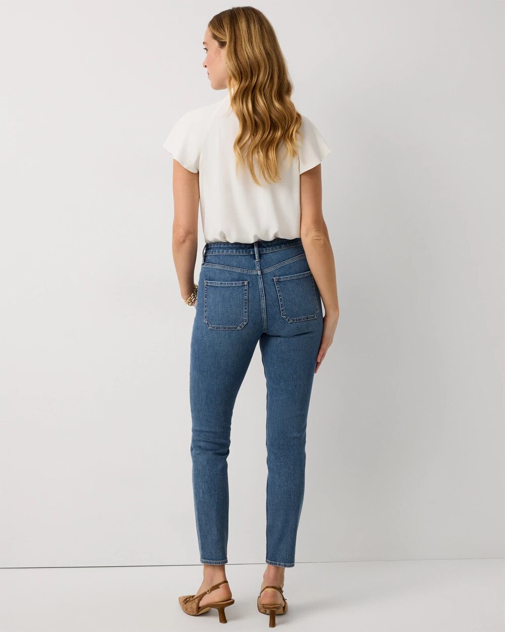 WHBM_Patch20Pocket20Skinny_570410836_BLU005784_OF_ALT201.jpeg
