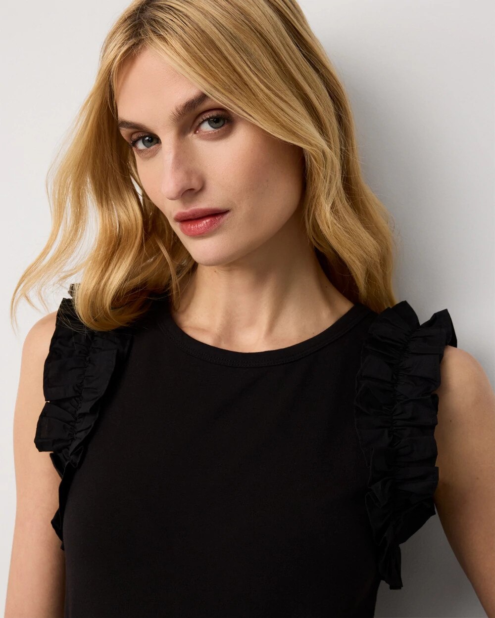 WHBM_Poplin20Ruffle20Trim20Tank_570409923_BLK000001_OF_ALT202.jpeg