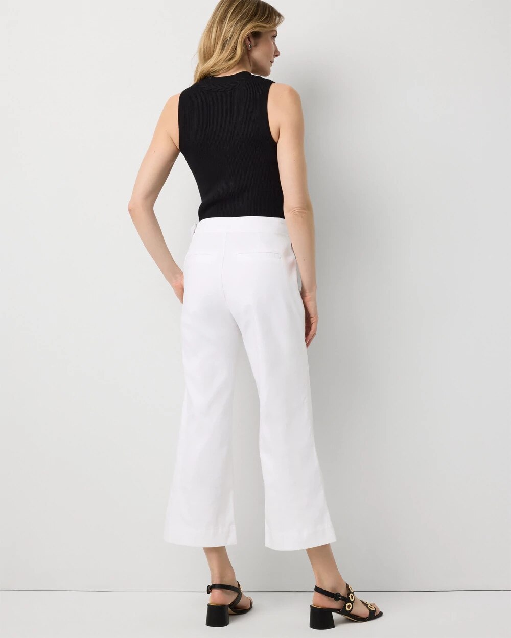 WHBM_Pret20Seamed20WL20Crop_570409576_WHT000100_OF_ALT201.jpeg