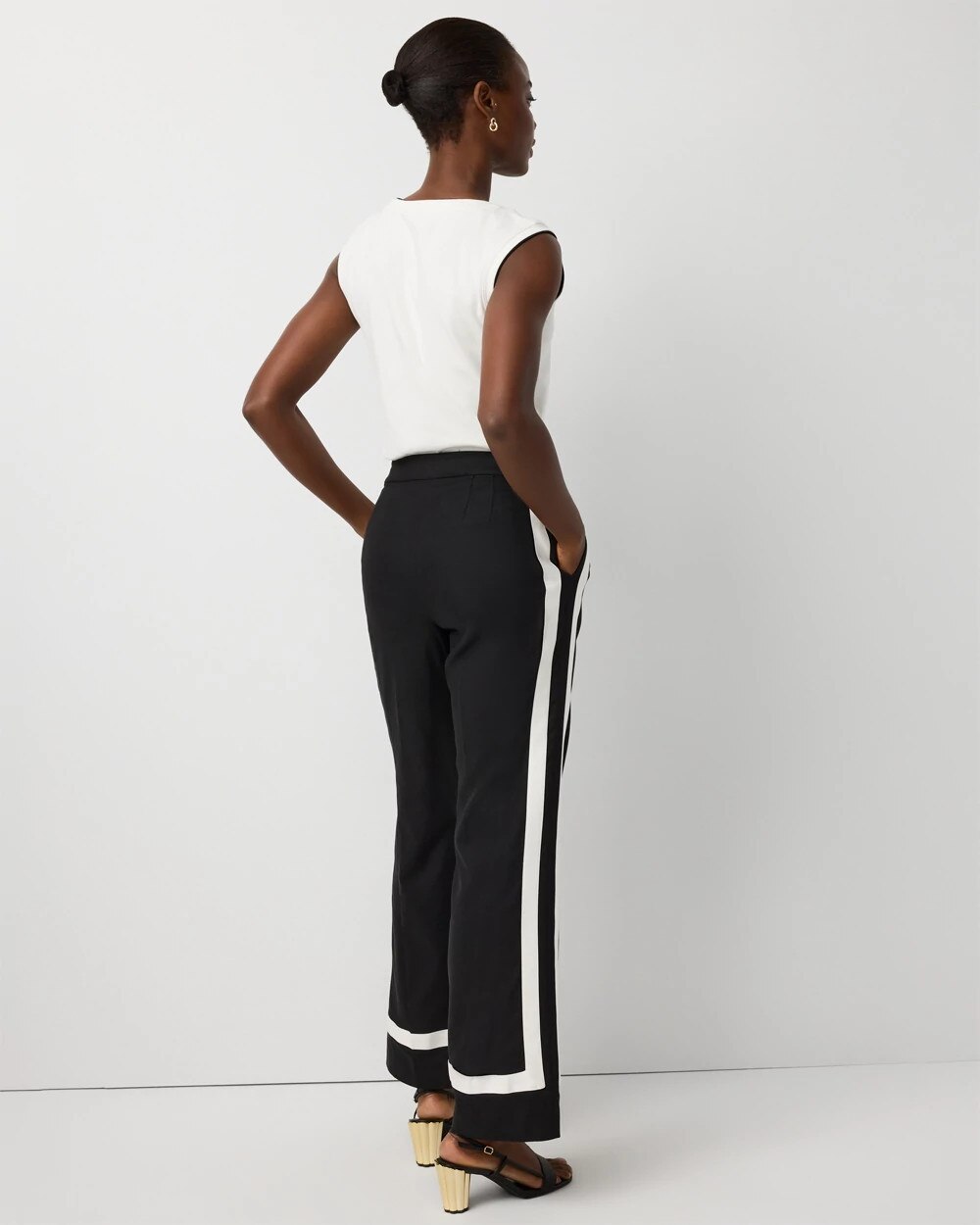 WHBM_Riley20Contrast20Trouser_570413662_BLK001000_OF_ALT201.jpeg