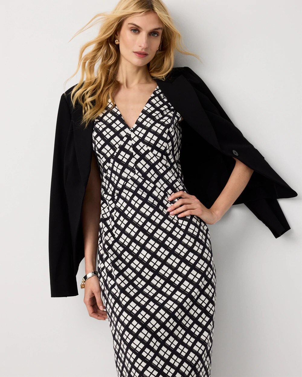 WHBM_SL20Back20Vent20Midi_570408921_BLK003243_OF_ALT201.jpeg