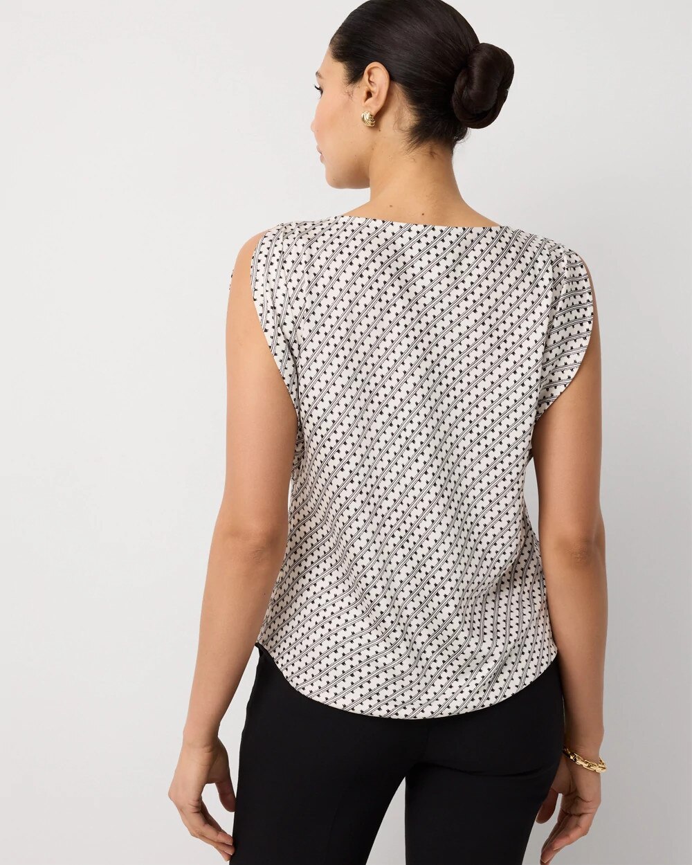 WHBM_SL20Boat20Nk20Satin20Shell_570408109_IVO007483_OF_ALT203.jpeg