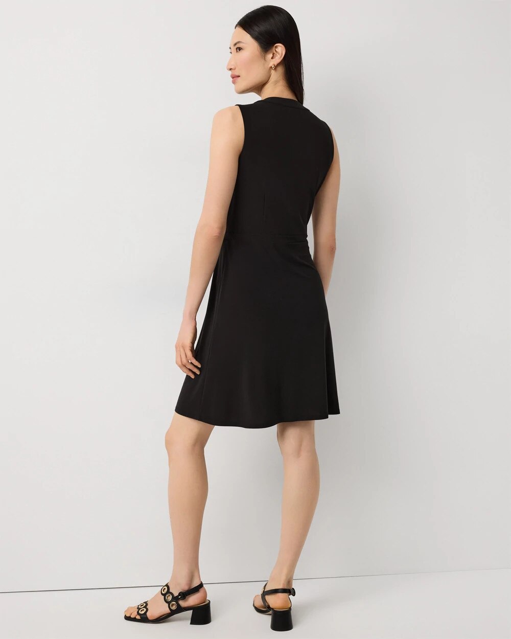 WHBM_SL20Crew20Nk20Bttn20Mini_570411945_BLK000001_OF_ALT203.jpeg
