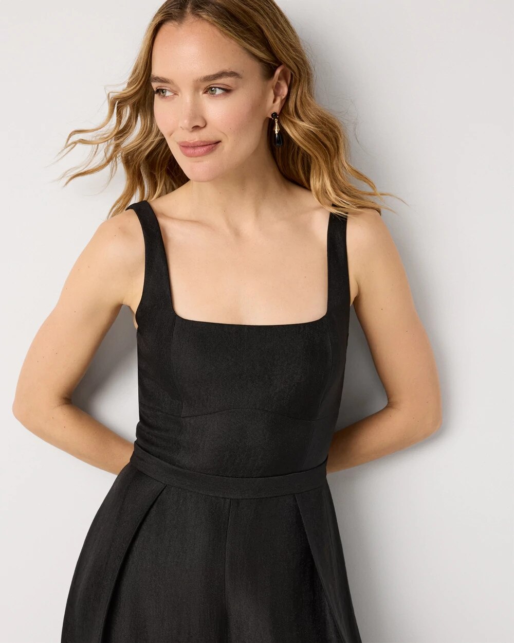WHBM_SL20SQ20Nk20Jumpsuit_570412783_BLK000001_OF_ALT202.jpeg