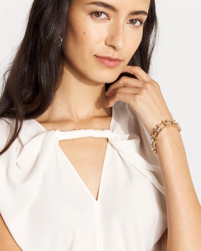WHBM_SL_20Twist_20Nk_20Keyhole_20Shell_570399195_IVO000190_OF_ALT_202.jpeg