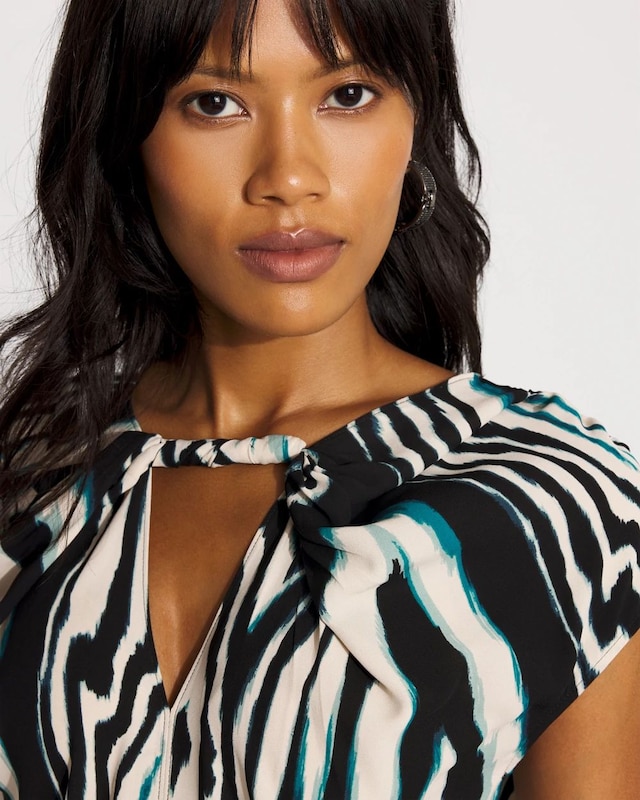 WHBM_SL_20Twist_20Nk_20Keyhole_20Shell_570399196_TAN007093_OF_ALT_202.jpeg