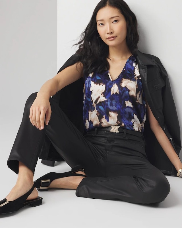 WHBM_SL_20Vnk_20Ruched_20Shldr_20Shell_570377666_BLU006490_OF_ALT_201.jpeg