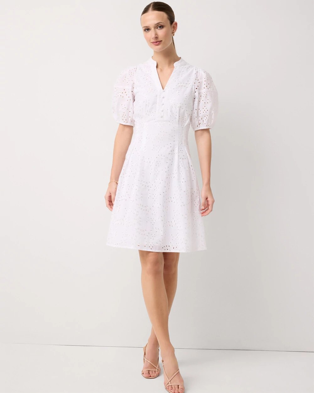 WHBM_SS20Eyelet20Mini_570407533_WHT000100_OF_ALT201.jpeg