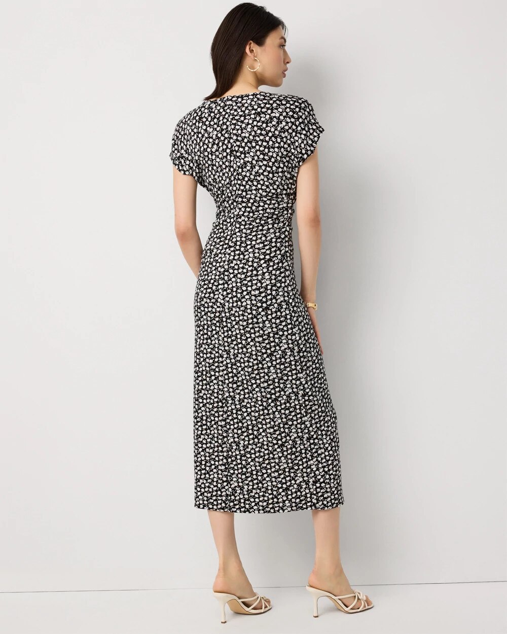 WHBM_SS20Gathered20Waist20Midi_570412999_BLK007578_OF_ALT203.jpeg