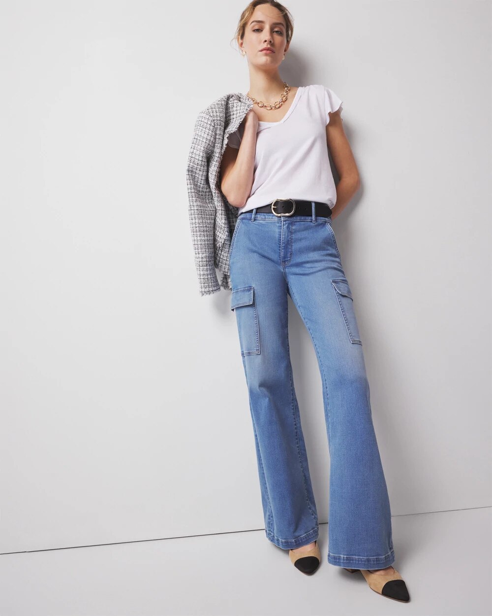 WHBM_SS20Glamgetter20Tee_570382620_WHT000100_OF_ALT201.jpeg