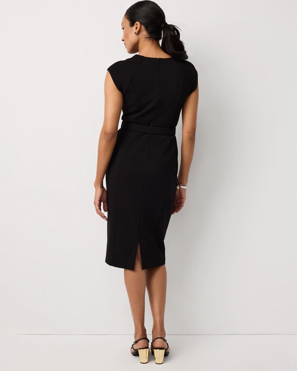 WHBM_SS20Notched20V-Nk20Sheath_570406158_BLK000001_OF_ALT203.jpeg