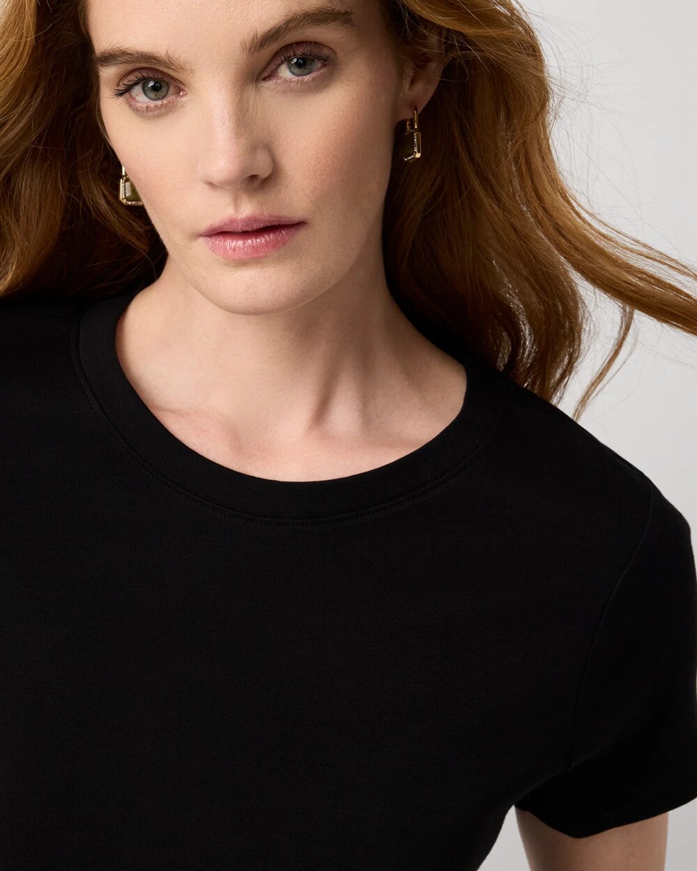 WHBM_Side20Button20Crew20Tee_570408601_BLK000001_OF_ALT202.jpeg