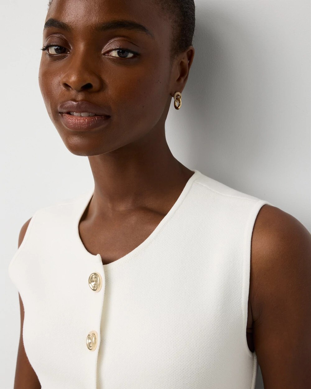 WHBM_Sweater20Vest_570410904_IVO000190_OF_ALT202.jpeg