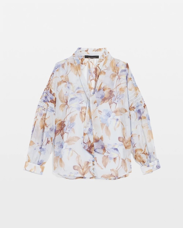 WHBM_Tie_20Neck_20Chiffon_20Blouse_570385738_BLU006598_PU_ALT_204.jpeg