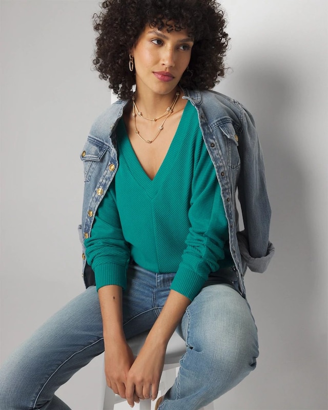 WHBM_V-neck_20Banded_20Bottom_20Snit_570374809_GRN006342_OF_ALT_201.jpeg