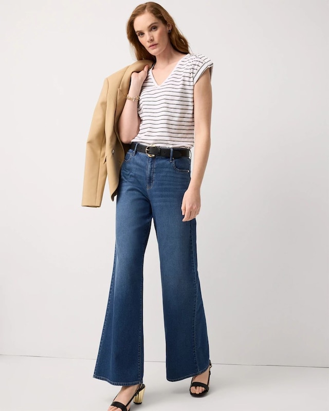WHBM_V_20Nk_20Btn_20Shldr_20Tee_570408080_WHT007471_OF_ALT_201.jpeg