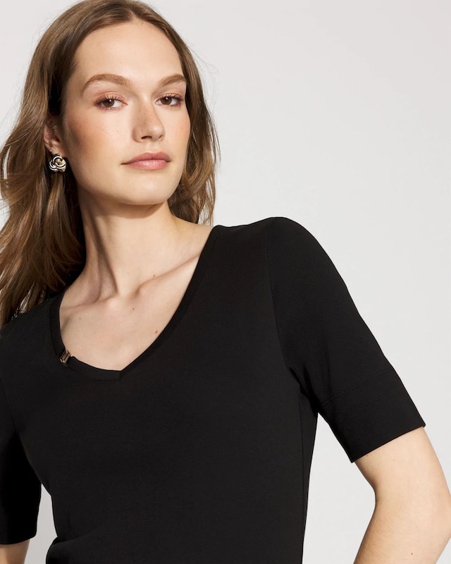 WHBM_Vnk_20Elbow_20Charm_20Tee_570401653_BLK000001_OF_ALT_202.jpeg