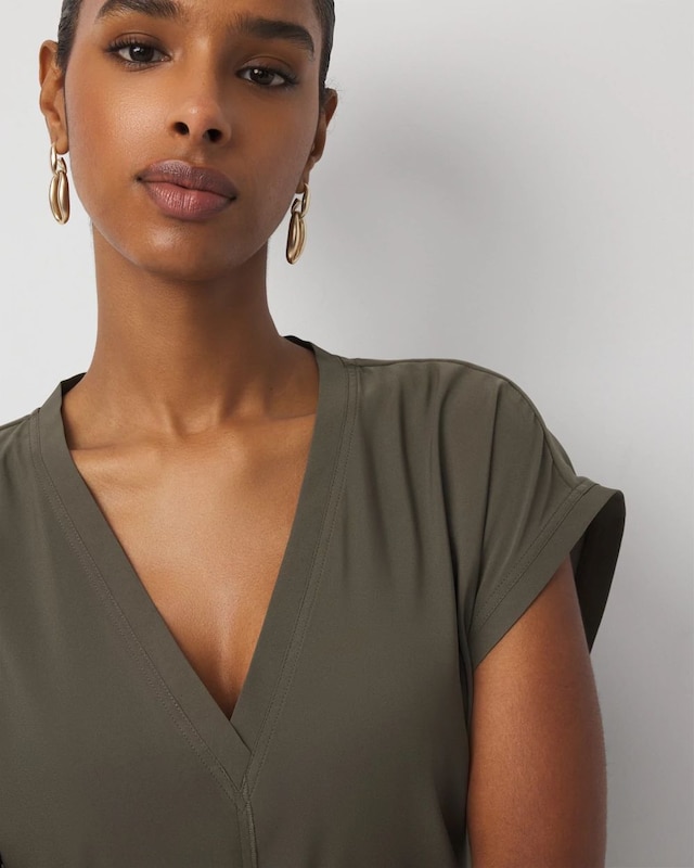 WHBM_Vnk_20Tie_20Back_20Satin_20Top_570404005_GRN007271_OF_ALT_202.jpeg