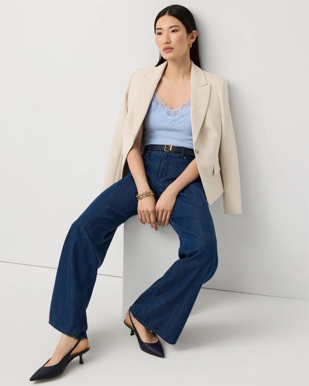 WHBM_WHBFORME20Sl20Lace20Vnk20Cami_570411361_BLU007212_OF_ALT201.jpeg