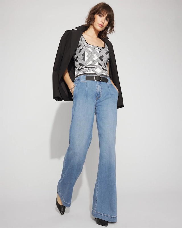 WHBM_WHBMFORME_20BW_20Cap_20Slv_20Tank_570394041_IVO007071_OF_ALT_201.jpeg