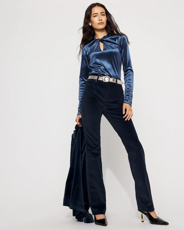 WHBM_WHBMFORME_20Velvet_20Twist_20Nk_570400761_BLU002099_OF_ALT_201.jpeg