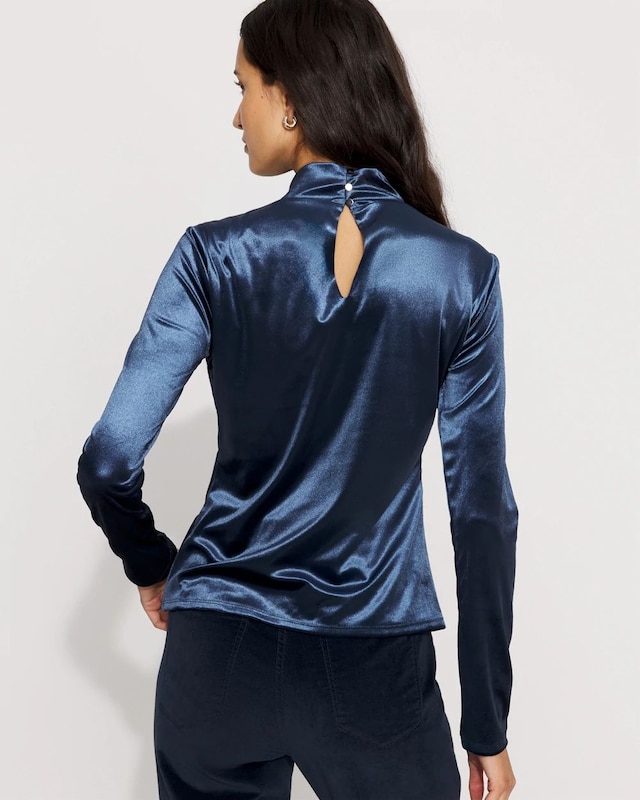WHBM_WHBMFORME_20Velvet_20Twist_20Nk_570400761_BLU002099_OF_ALT_203.jpeg