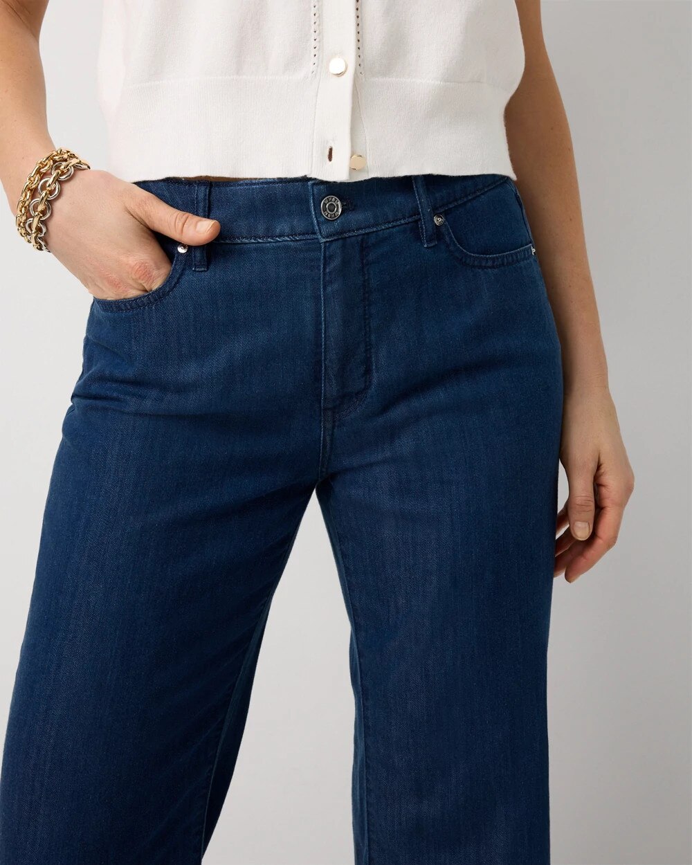 WHBM_Wide20Leg20520Pocket_570405574_BLU007244_OF_ALT202.jpeg
